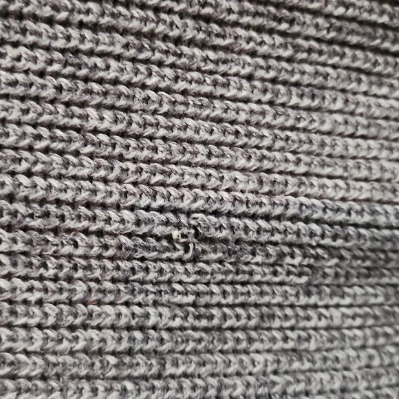 Geoffrey Beene sweater - Picture 4 of 4